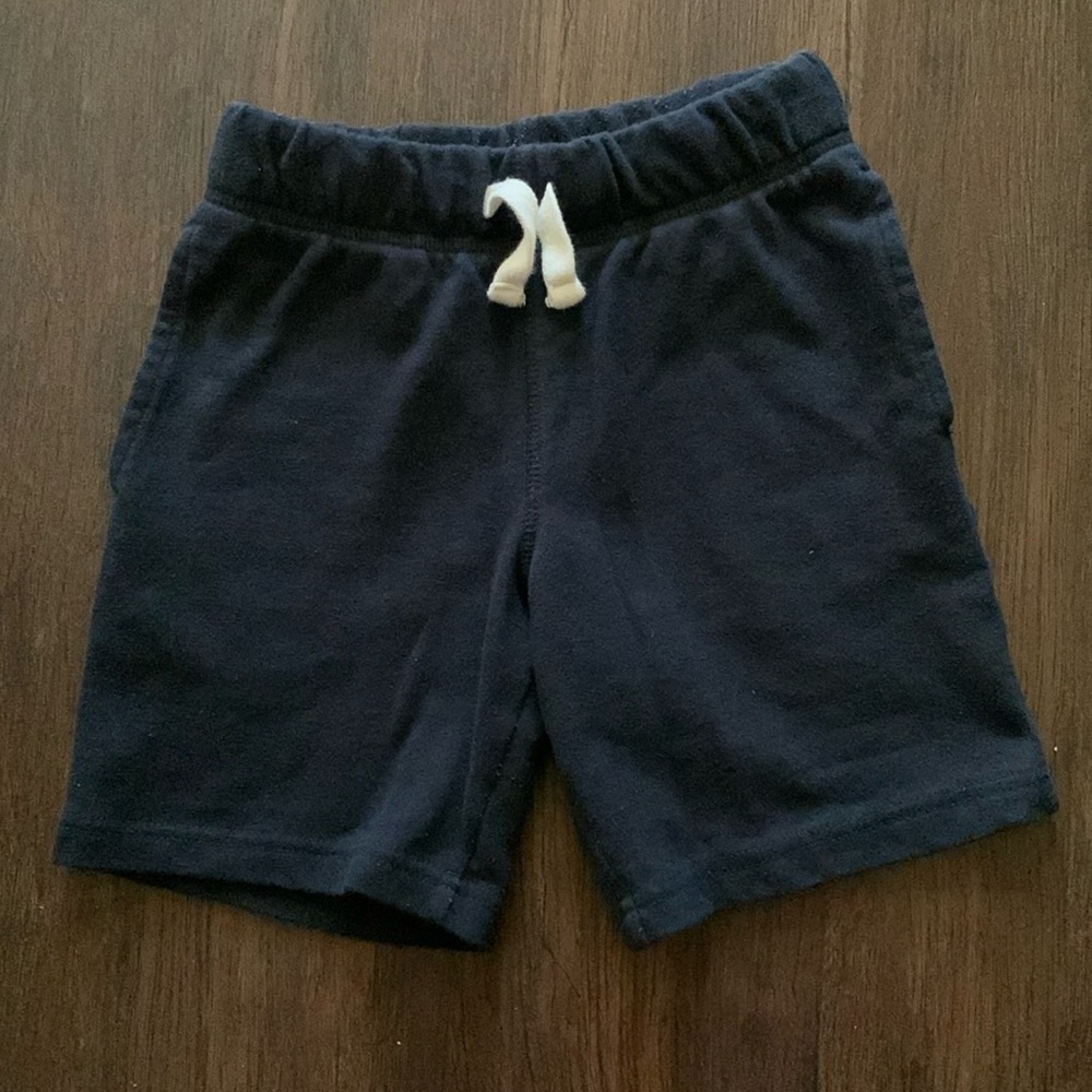 Children's Place navy blue pull on drawstring shorts size 5/6 - Picture 1 of 3